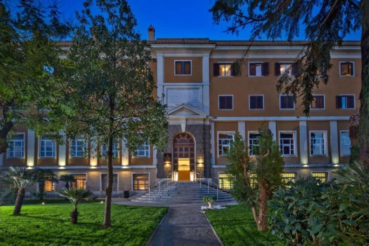 Lh Hotel Excel Roma Montemario Exterior foto