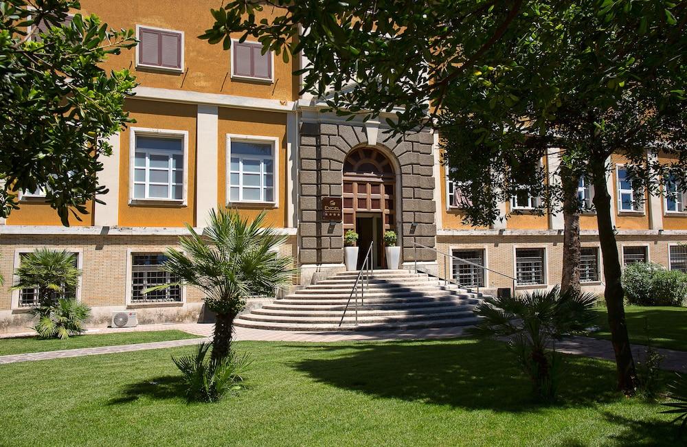 Lh Hotel Excel Roma Montemario Exterior foto