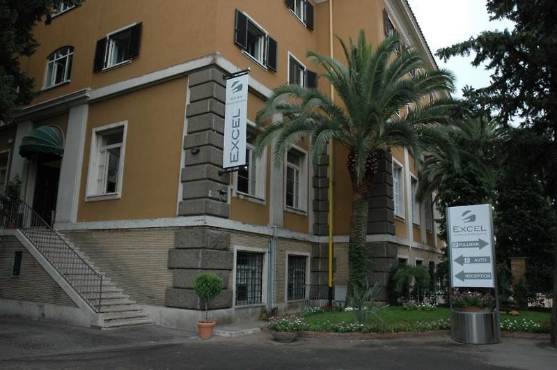 Lh Hotel Excel Roma Montemario Exterior foto
